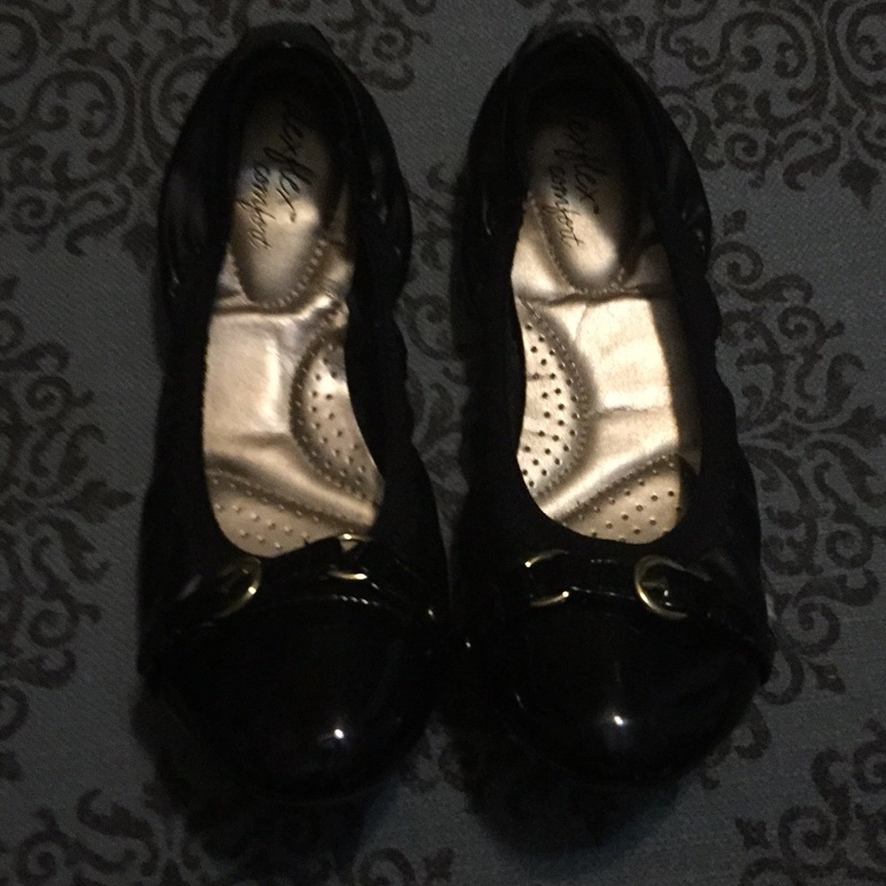 Ballet flats